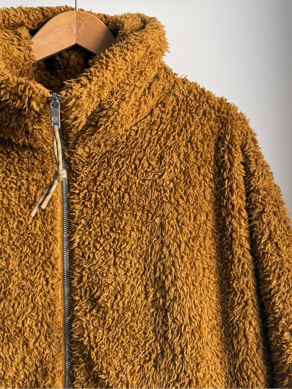 lululemon oh so sherpa jacket - Picture 3 of 16